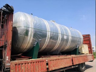 金湖出口卧式储气罐发货中